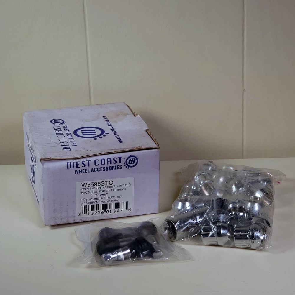 West Coast Wheel Accessories W5596STO 20pc 9/16x1.8RHT Spline Lug Nuts+ Lock NOS